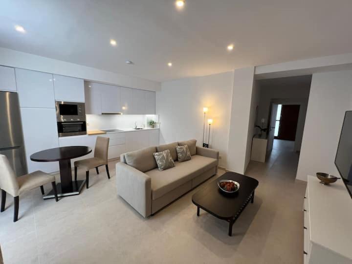 Apartamento La Canela Нерха Экстерьер фото